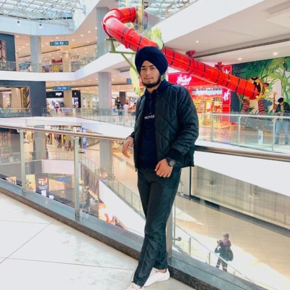 Meet your Posher, Manjinder - Picture 1 of 1